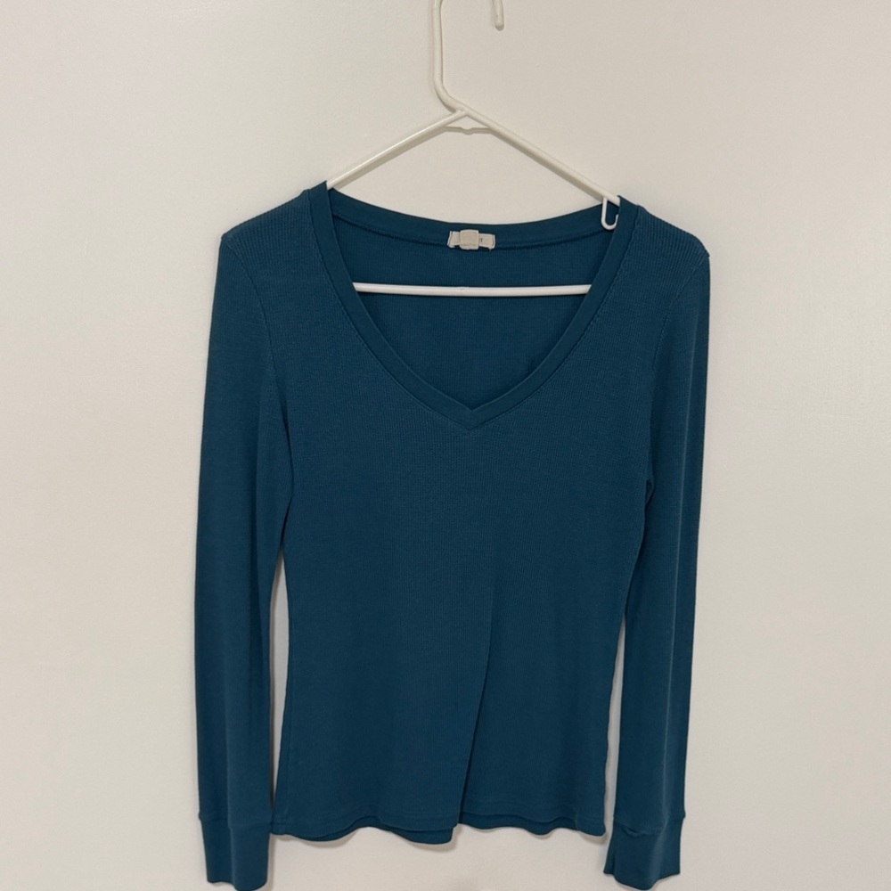 Closet Teal V-Neck Long Sleeve Top